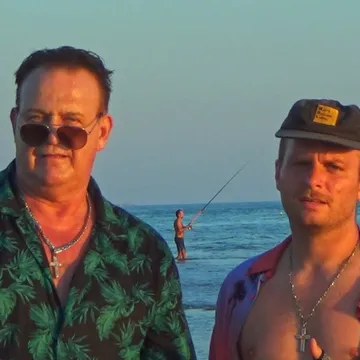 Mac DeMarco & Ryan Paris, “Simply Paradise”